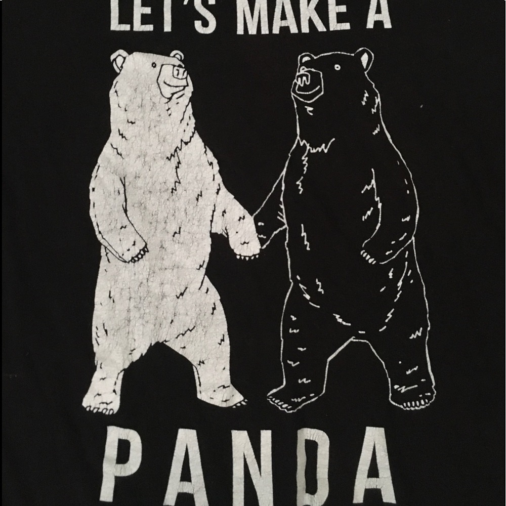 Black and white T shirt